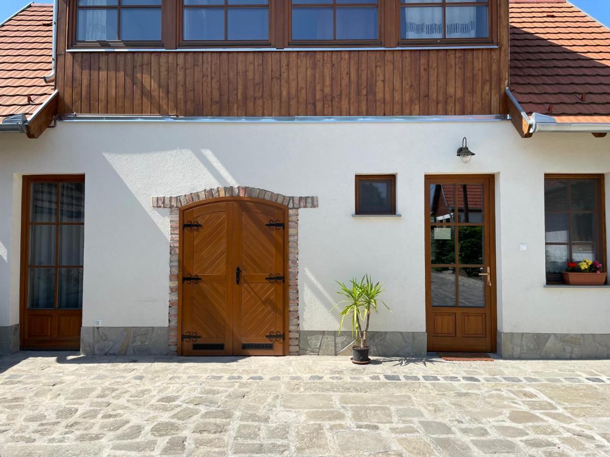 Kis-Duna Vendégház Dunabogdány Exterior foto